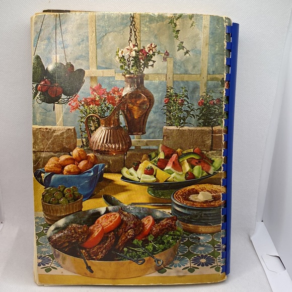 The Beta Sigma Phi International Cookbook Meats Spiral Bound 1968 Vin… - Picture 10 of 10